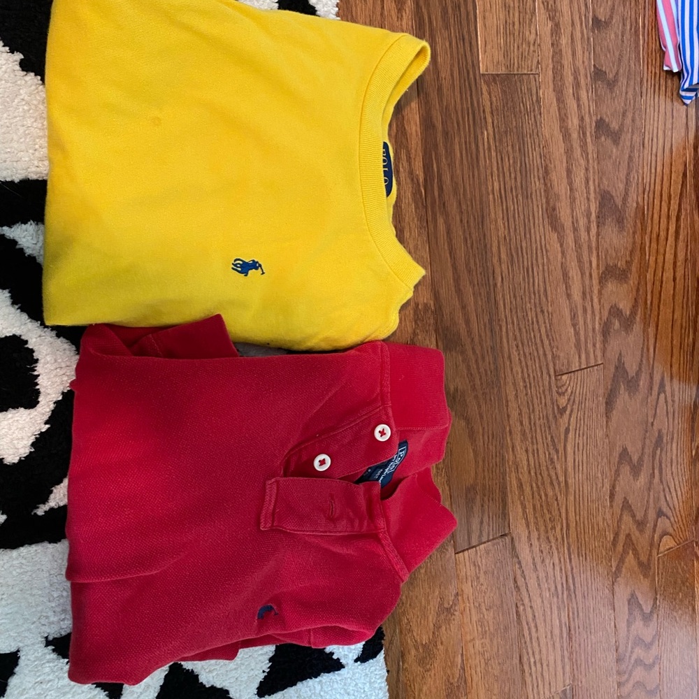 2/3/4T vineyard vines and under armour. Only two 2T. Heavy on 3T! A few 4.